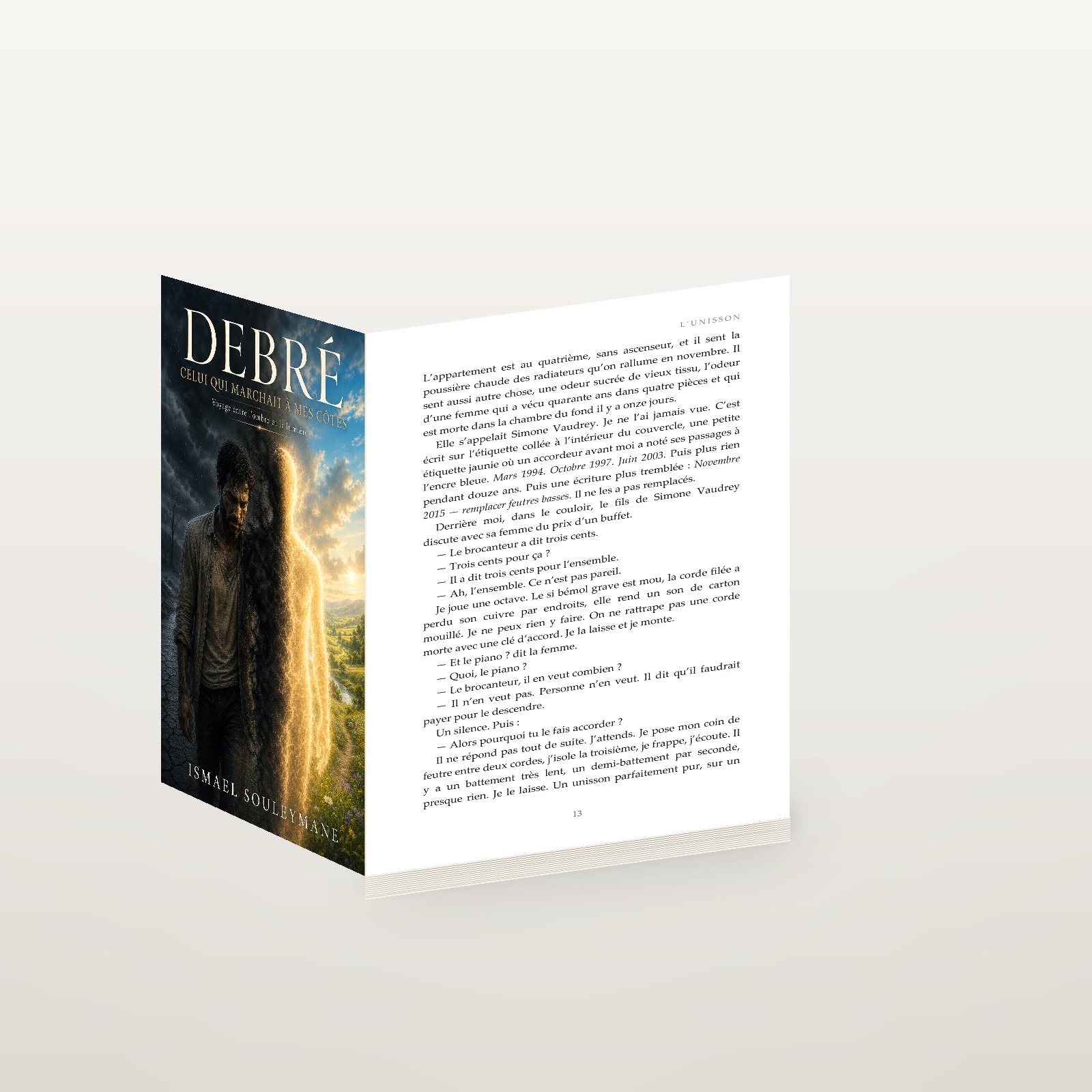 debré — celui qui marchait à mes côtés — le livre entrouvert, pages réelles Debré — Celui qui marchait à mes côtés — le livre entrouvert, pages réelles